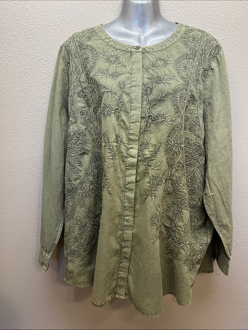 Coldwater Creek embroidered button down top size 2X NWT